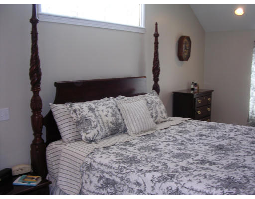 26 Ridgeway Avenue Billerica, MA 01821 - Photo 15 of 24 Gallery Image 15