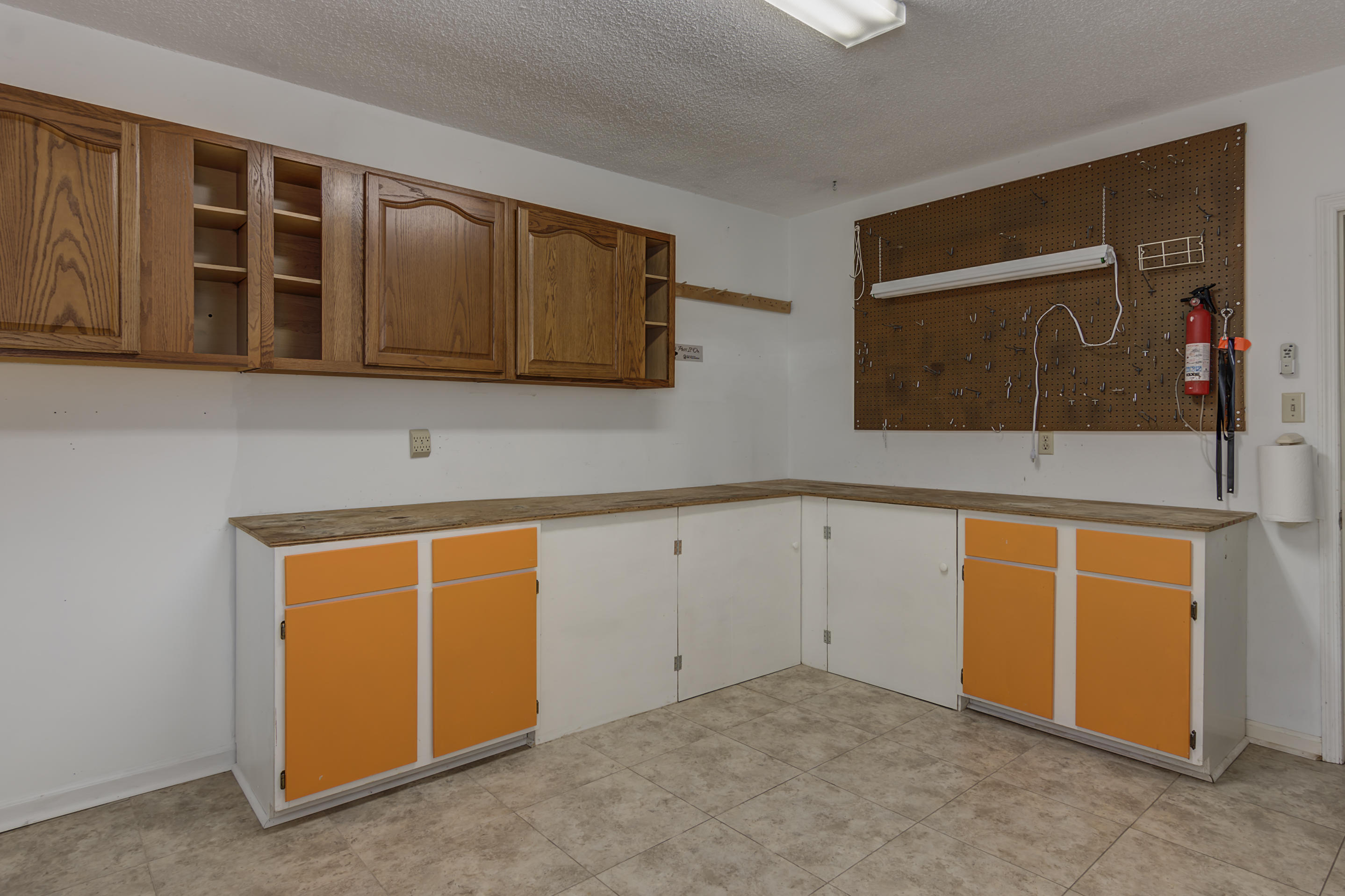 206 Connors Circle Oak Ridge, TN 37830 - Photo 24 of 30 Workshop