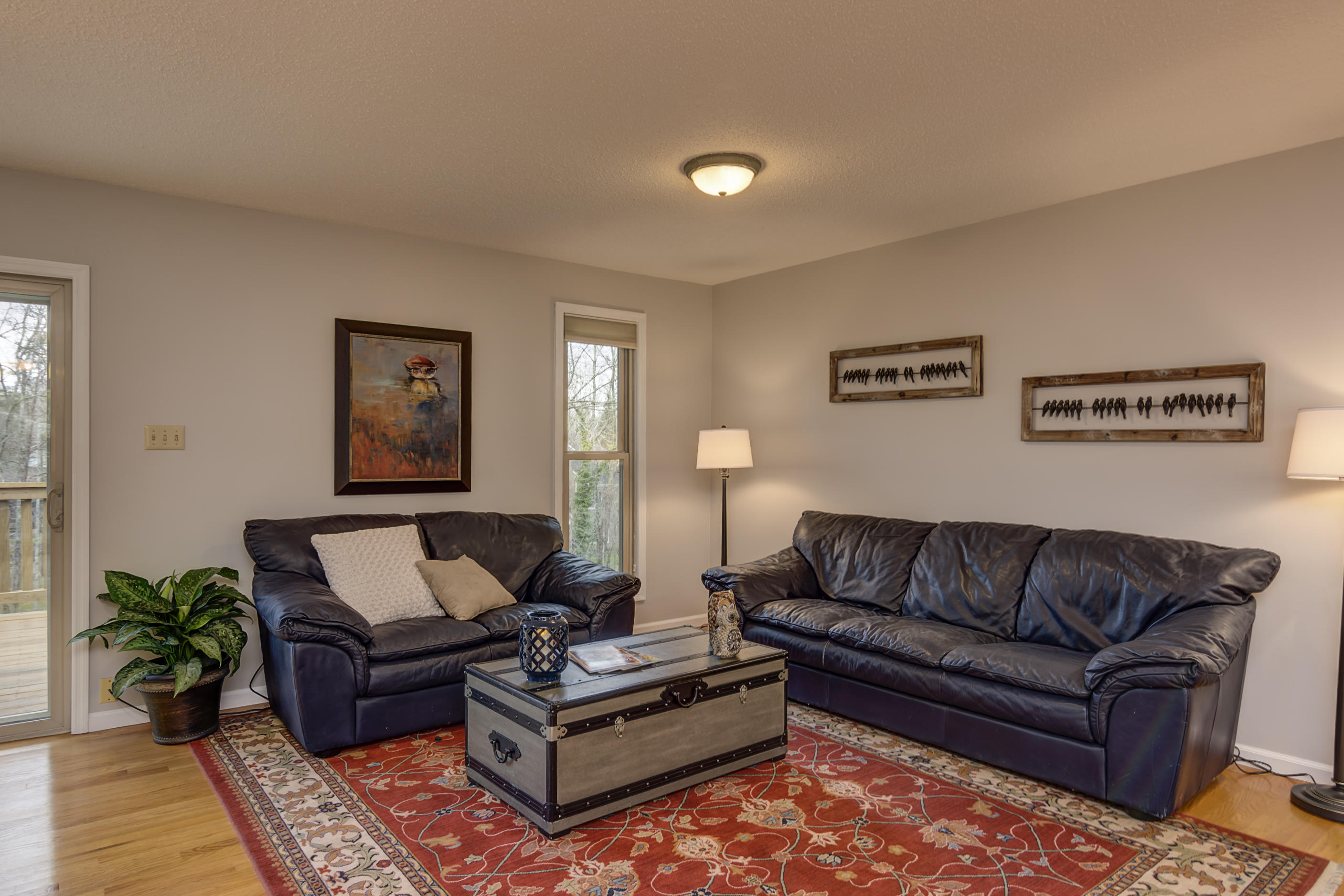 Living Room-206 Connors