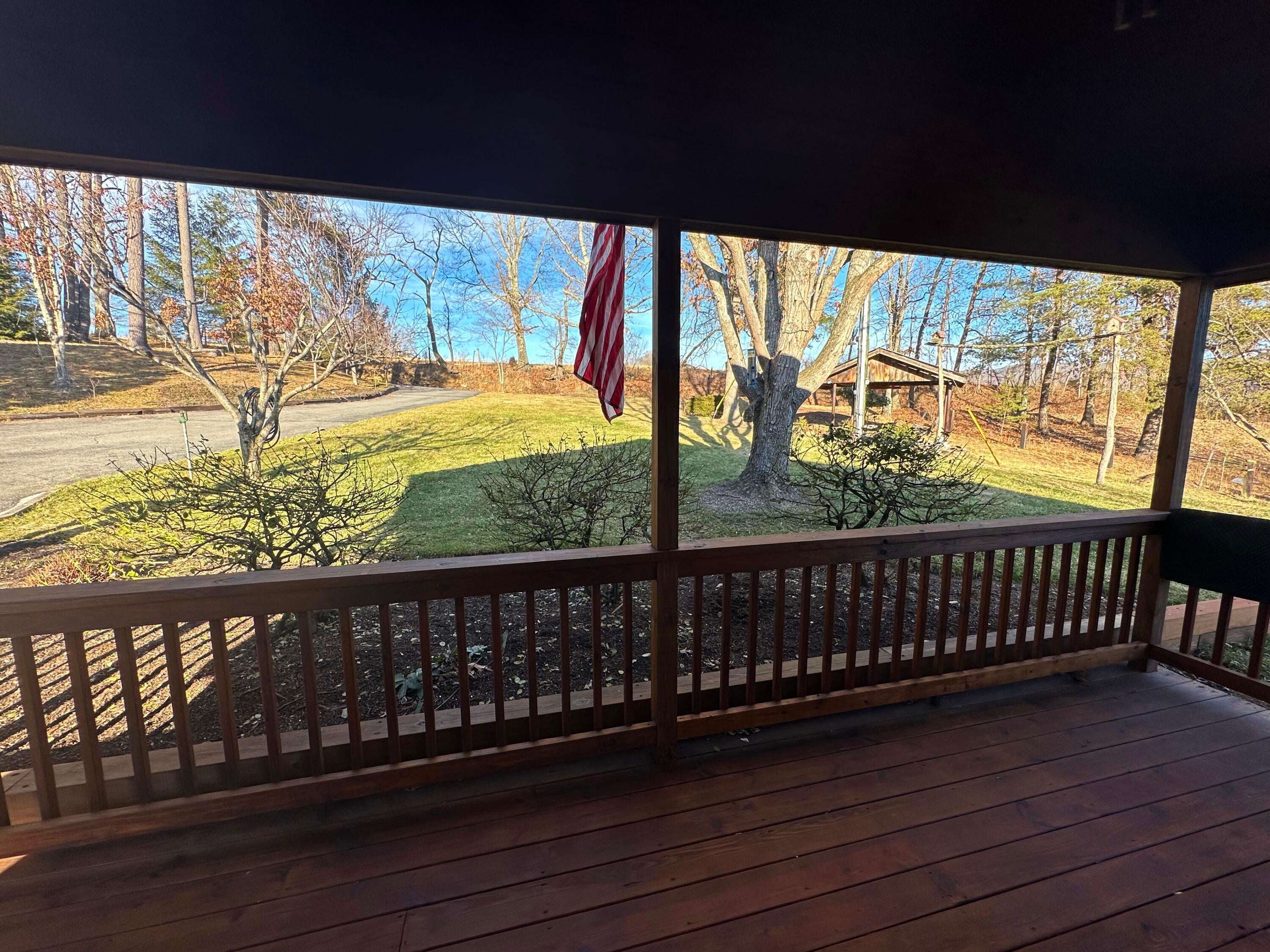 1410 Stone House Road Caldwell, WV 24925 - Photo 8 of 28 Gallery Image 8