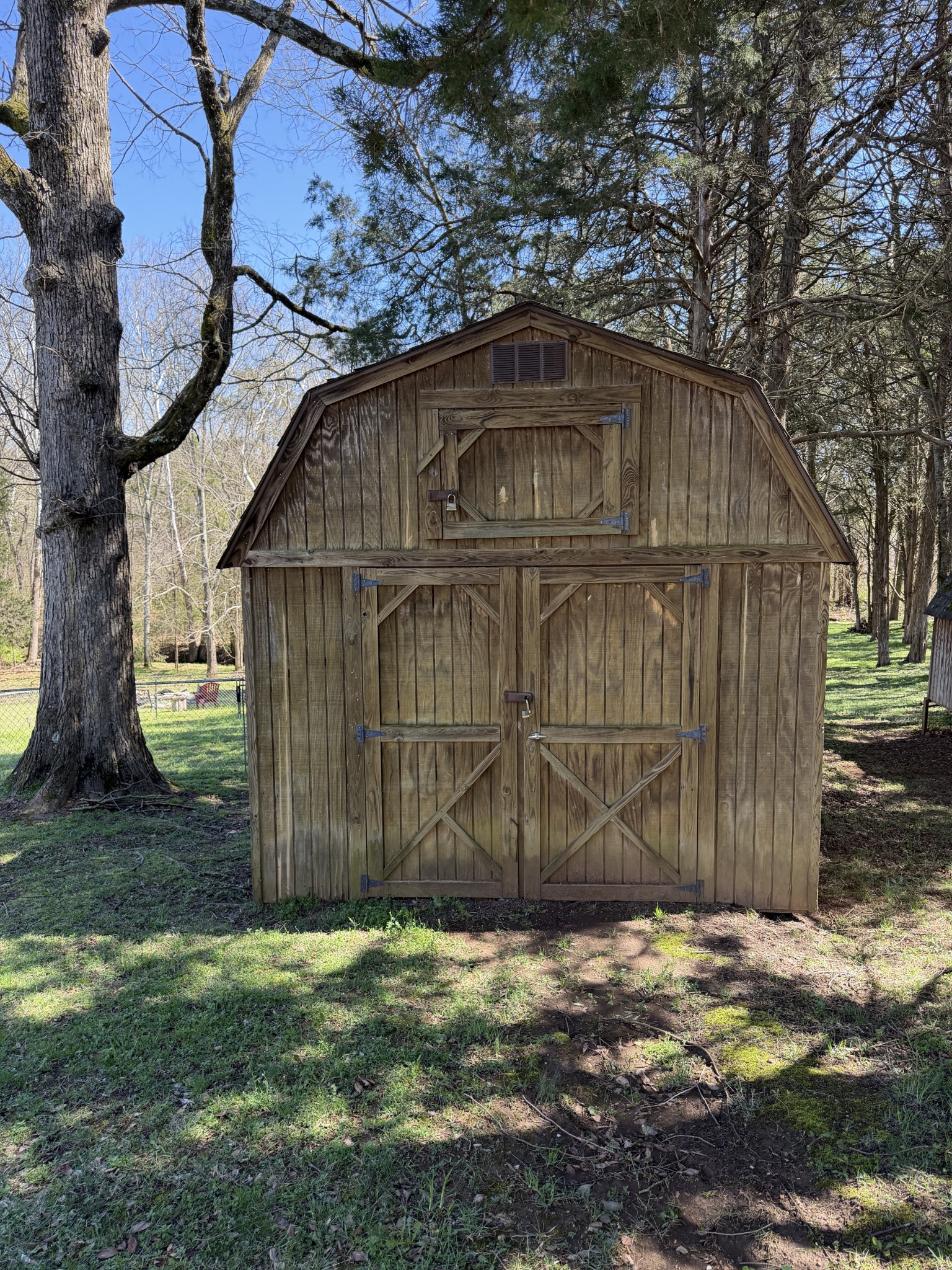 528 Windy Road Mount Juliet, TN 37122 - Photo 14 of 14 a small barn with a wooden fence