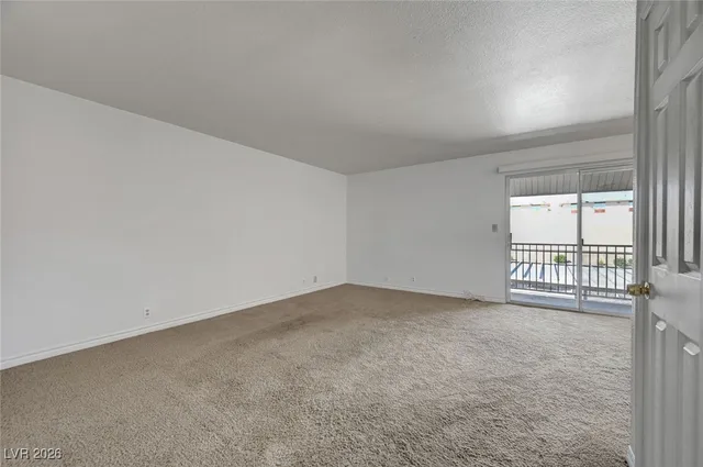 $1,199 | 5332 River Glen Drive, Unit 408, Las Vegas, NV 89103
