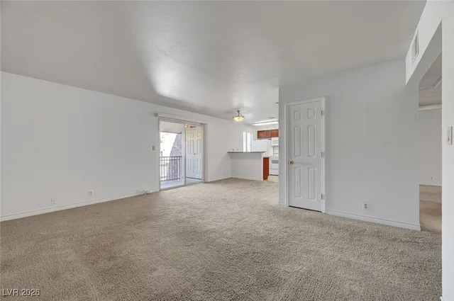 $1,199 | 5332 River Glen Drive, Unit 408, Las Vegas, NV 89103