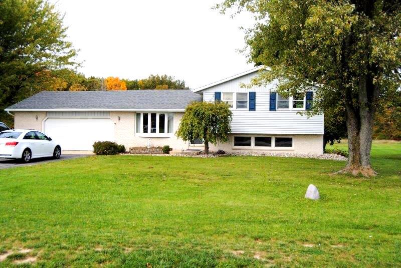 8823 Flutter Road Fort Wayne, IN 46835 - Photo 3 of 23 Gallery Image 3