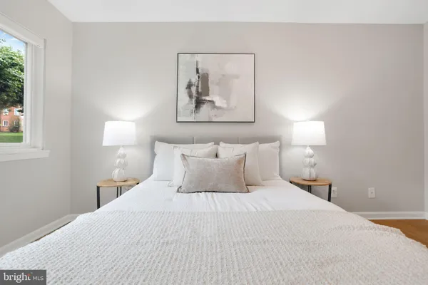 $350,000 | 5041 7th Road South, Unit 102, Arlington, VA 22204