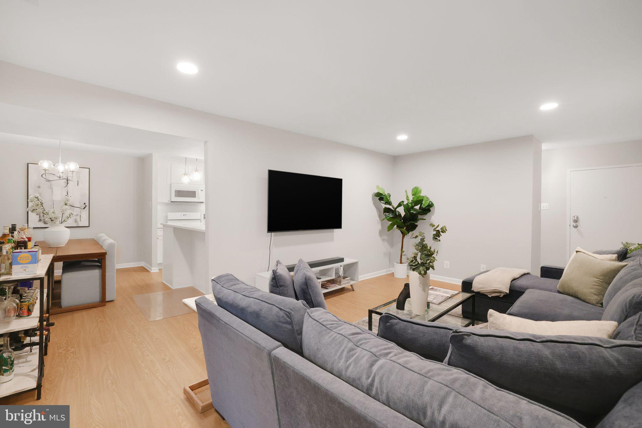 5041 7th Road South, Unit 102 Arlington, VA 22204 - Photo 9 of 40