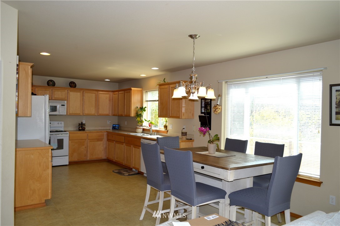 7241 Radius Loop Southeast Lacey, WA 98513 - Photo 3 of 21 Gallery Image 3