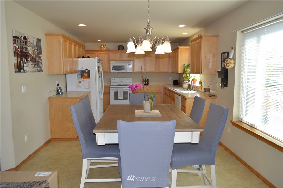 7241 Radius Loop Southeast Lacey, WA 98513 - Photo 4 of 21 Gallery Image 4