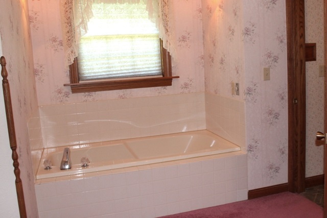 1509 County Road Congerville, IL 61729 - Photo 16 of 36