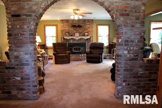 1509 County Road Congerville, IL 61729 - Photo 4 of 36