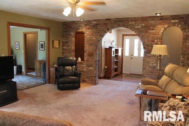 1509 County Road Congerville, IL 61729 - Photo 6 of 36