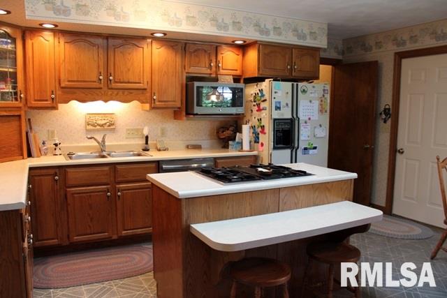 1509 County Road Congerville, IL 61729 - Photo 8 of 36