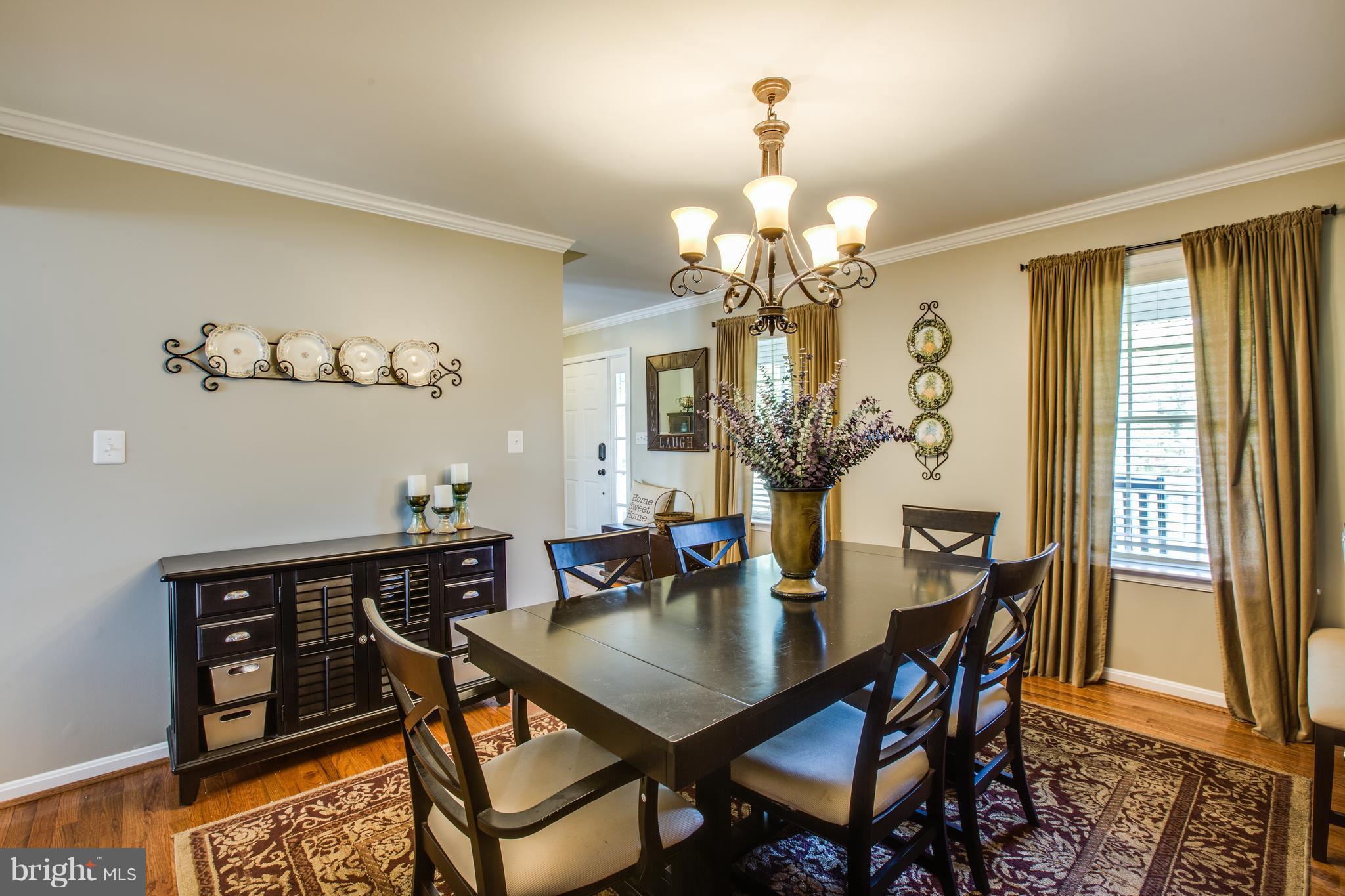 10045 Rogues Road Midland, VA 22728 - Photo 15 of 25 Dining Room