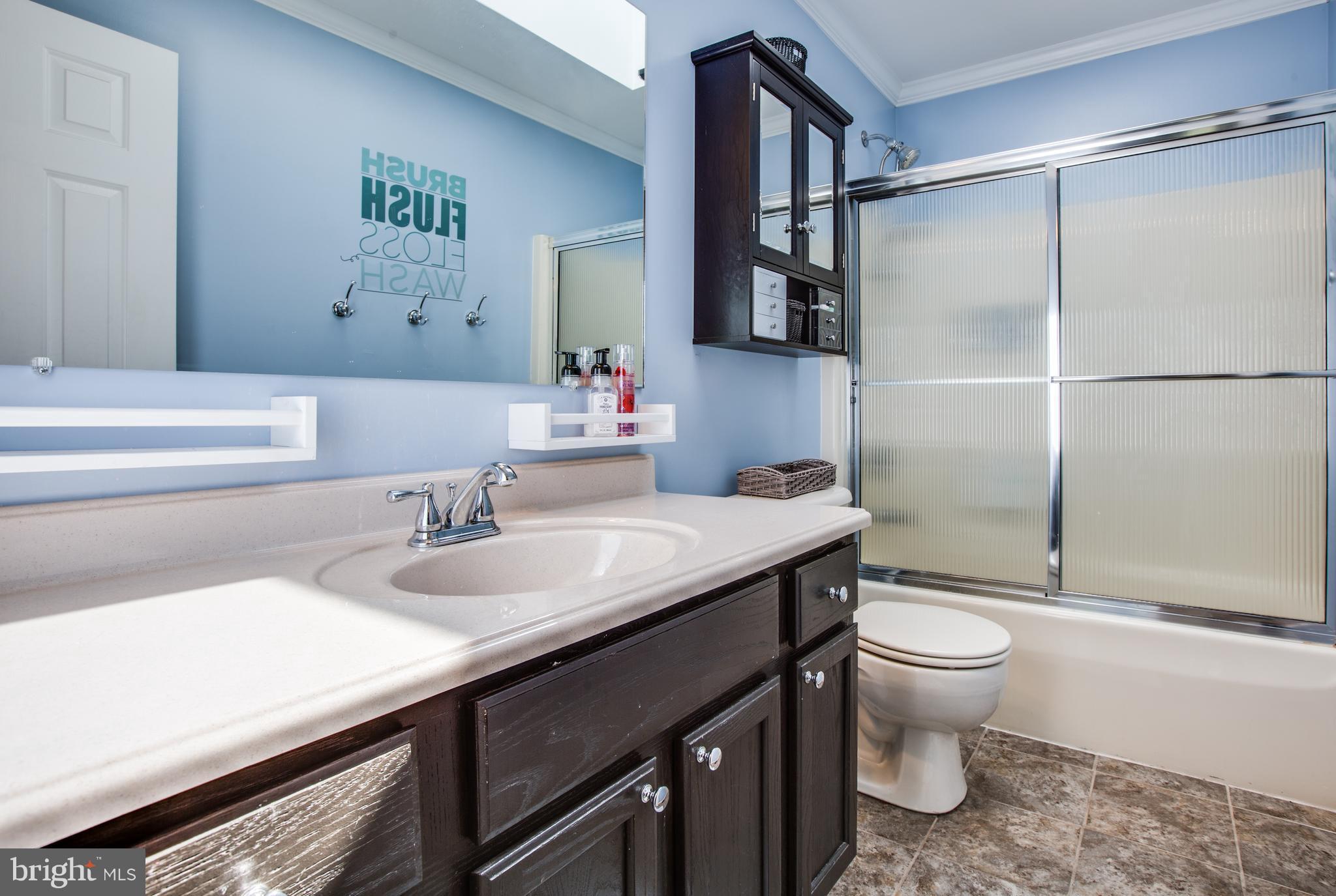 10045 Rogues Road Midland, VA 22728 - Photo 22 of 25 Upstairs full bath