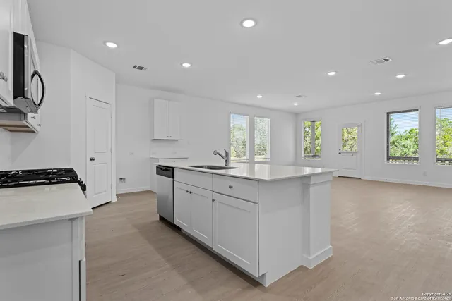 $299,900 | 14811 Taradeau, San Antonio, TX 78254