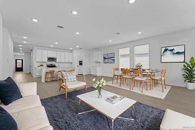 $299,900 | 14811 Taradeau, San Antonio, TX 78254