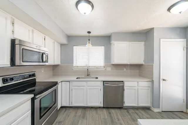 $220,000 | 3323 Silverside Drive, Katy, TX 77449