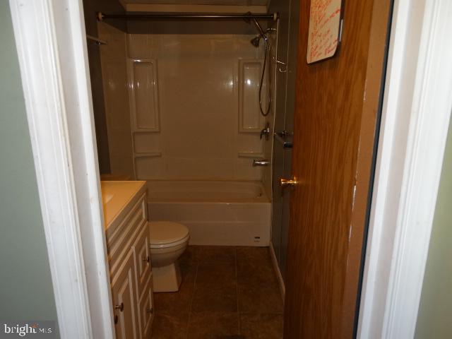 2920 Country Road Chambersburg, PA 17202 - Photo 11 of 18 Mobile Bathroom