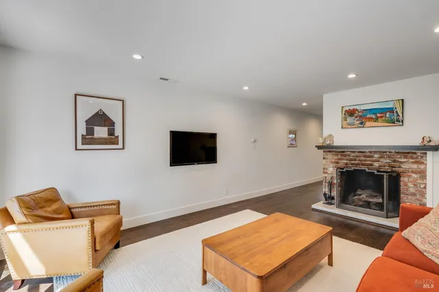 $575,000 | 921 1st Street West, Sonoma, CA 95476