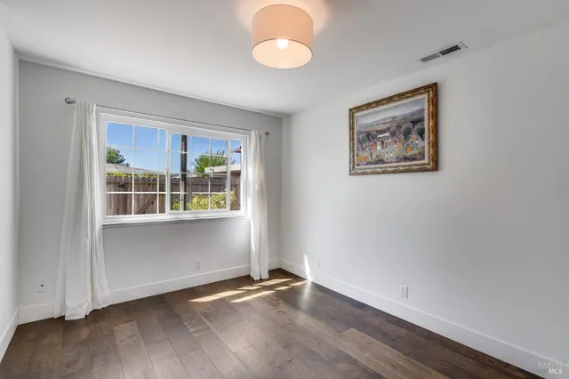 $575,000 | 921 1st Street West, Sonoma, CA 95476