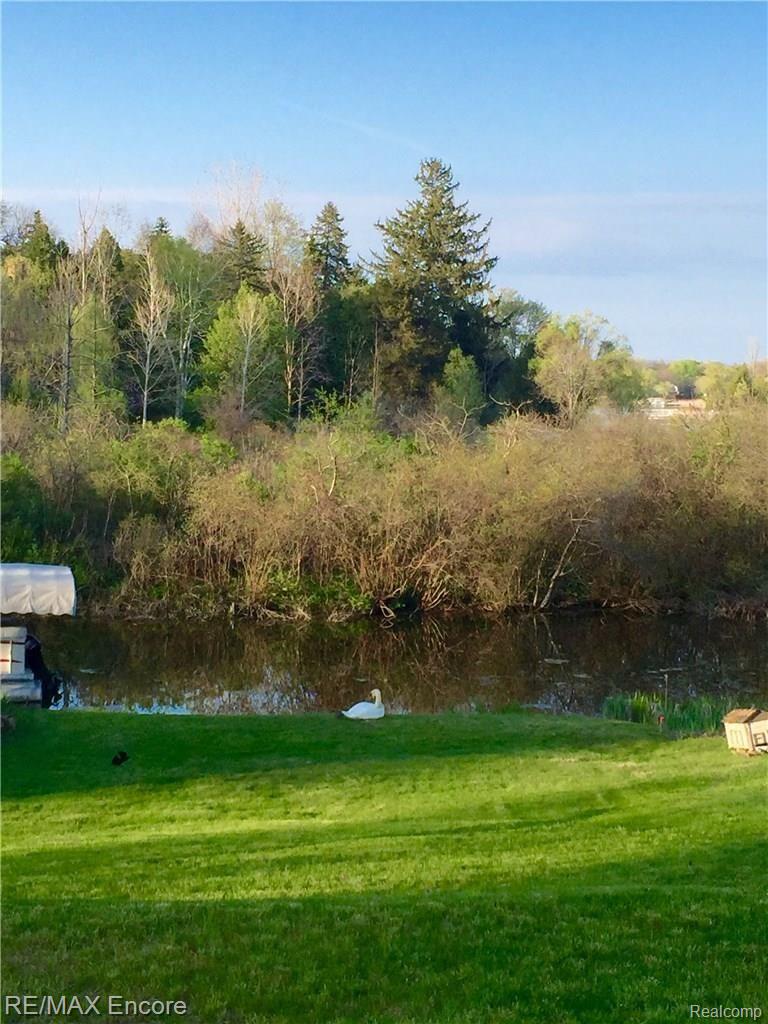 7252 Clement Road Clarkston, MI 48346 - Photo 25 of 25 lake.jpg