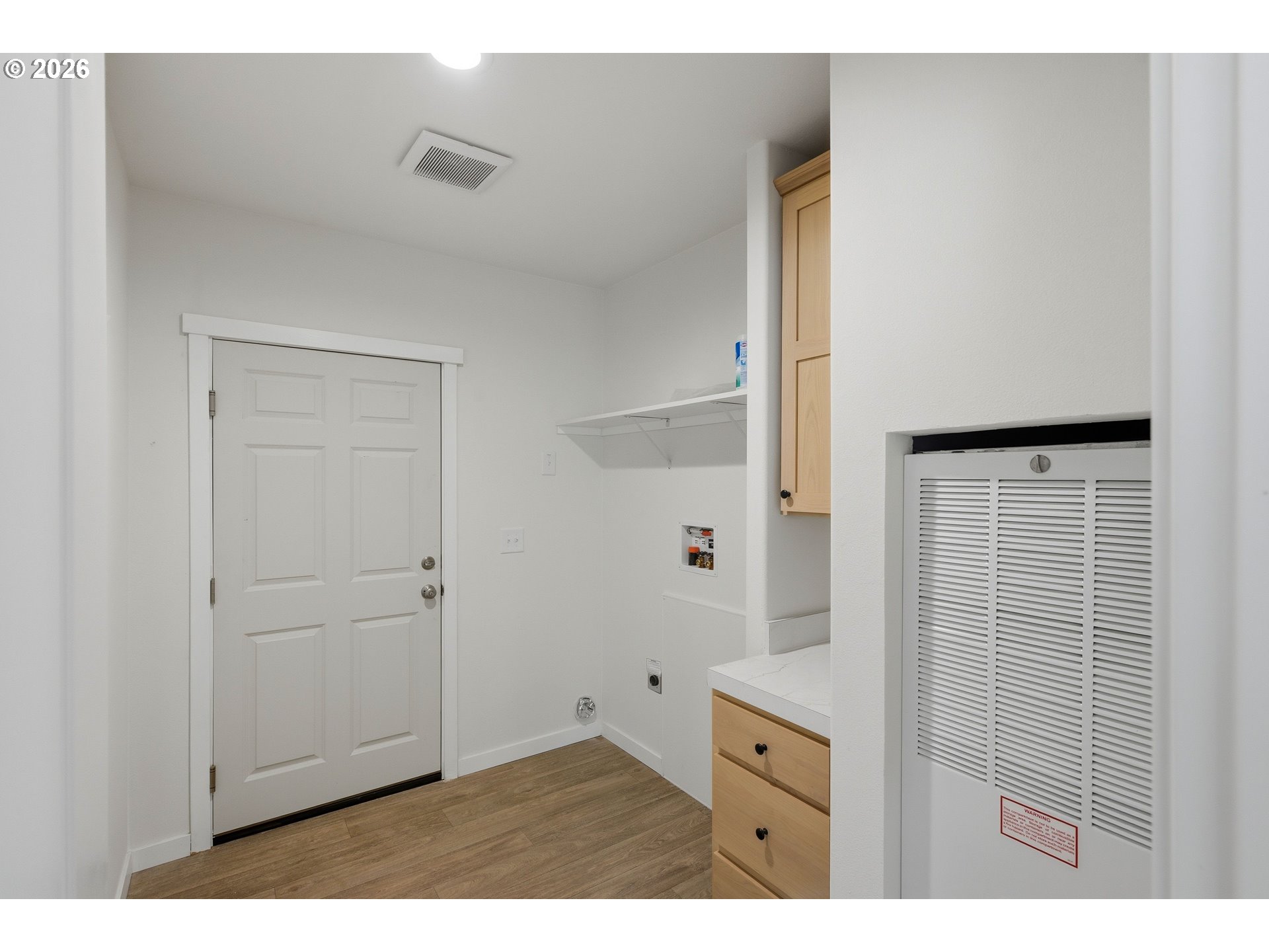 1560 Monroe Street North Bend, OR 97459 - Photo 13 of 36