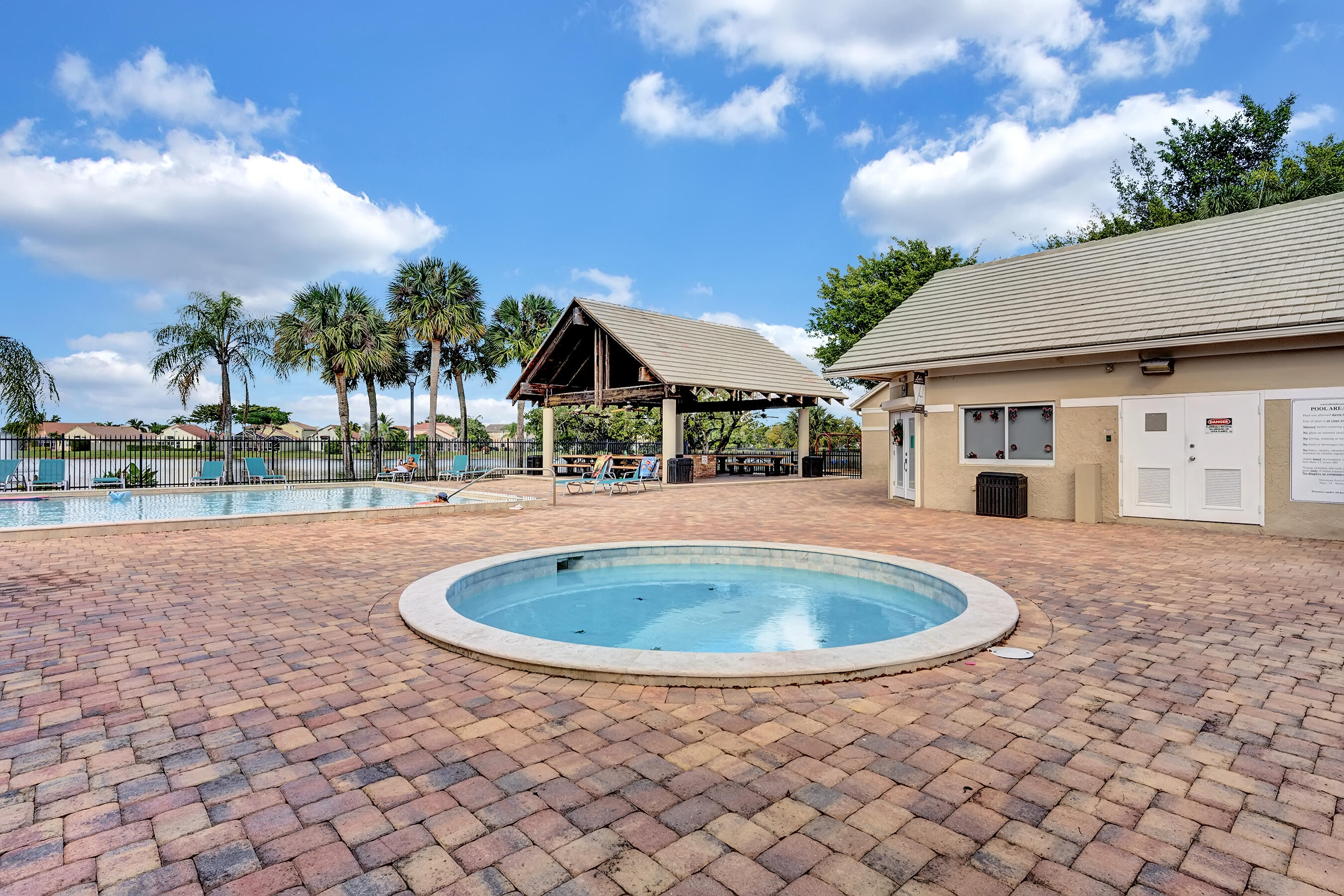 10369 Islander Drive Boca Raton, FL 33498 - Photo 38 of 39 DSC09543
