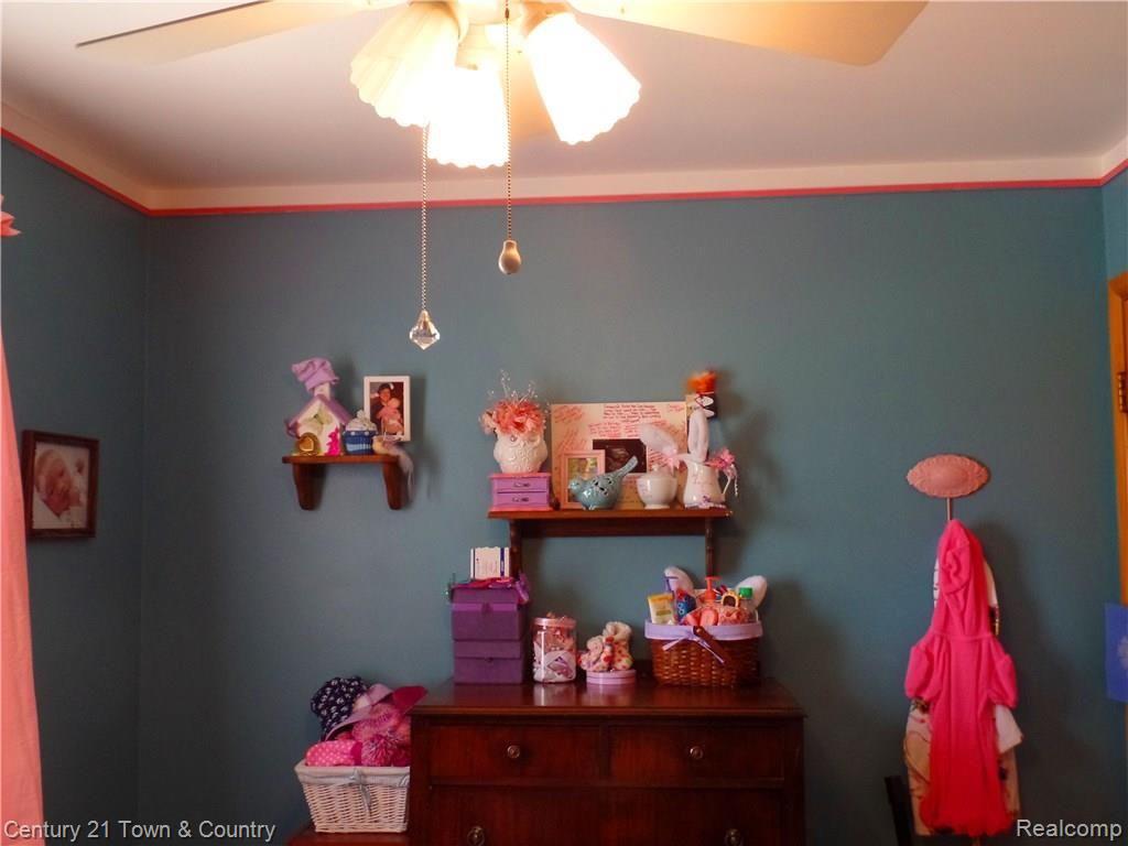 13233 Frazho Road Warren, MI 48089 - Photo 10 of 33