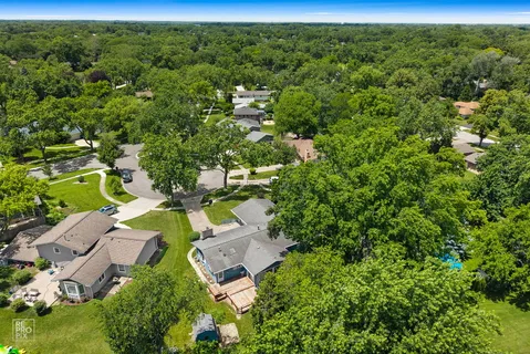 $489,993 | 6531 Briargate Drive, Downers Grove, IL 60516