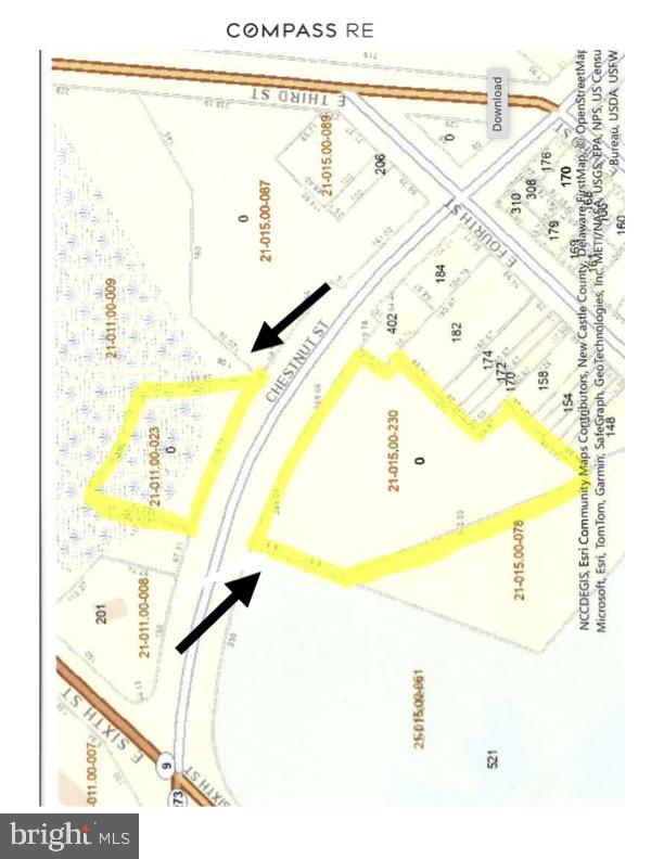 0 Chestnut Street New Castle, DE 19720 - Photo 13 of 16 a view of a swimming pool