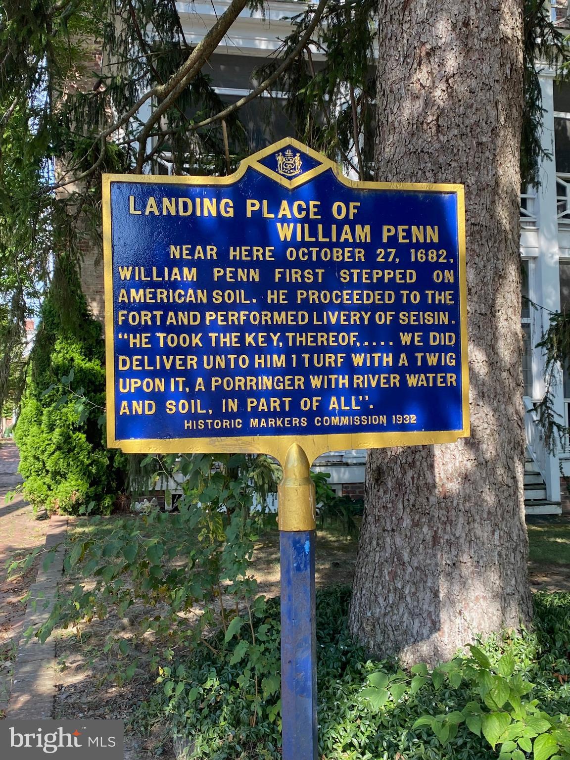 0 Chestnut Street New Castle, DE 19720 - Photo 4 of 16 a view of a red door and an tree