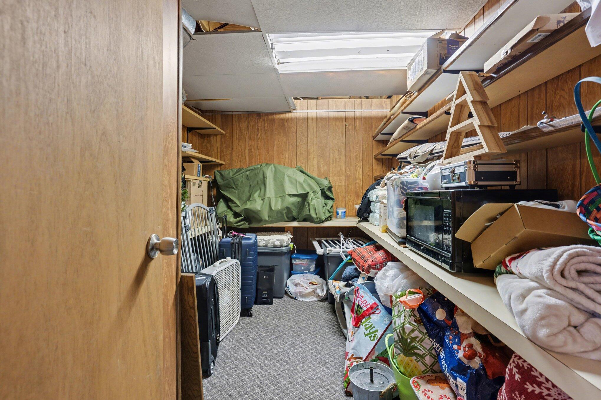 306 Davis Street Paw Paw, MI 49079 - Photo 22 of 38 017_03_dsc02816-78_475