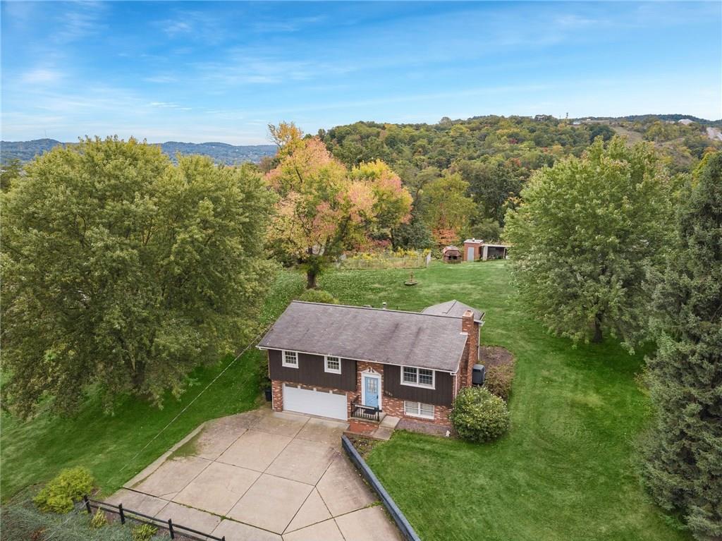1020 Monaca Road Monaca, PA 15061 - Photo 2 of 25 3 BR, 2 full bath split entry in the Central Valley schools!