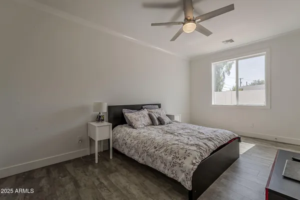 $1,500,000 | 3834 East Clarendon Avenue, Phoenix, AZ 85018