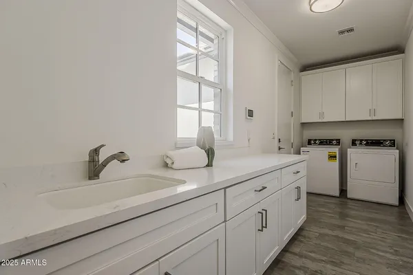 $1,500,000 | 3834 East Clarendon Avenue, Phoenix, AZ 85018