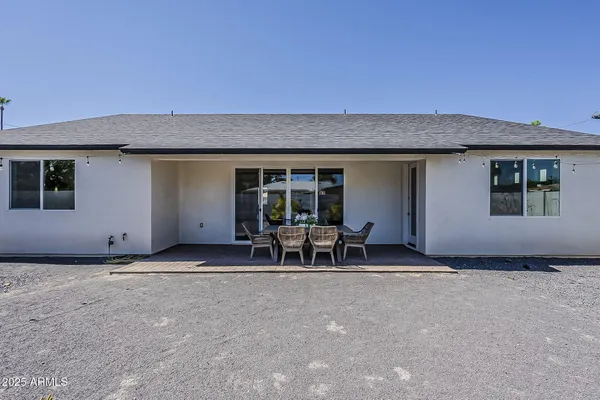 $1,500,000 | 3834 East Clarendon Avenue, Phoenix, AZ 85018