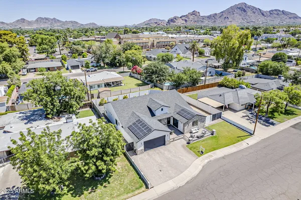 $1,500,000 | 3834 East Clarendon Avenue, Phoenix, AZ 85018