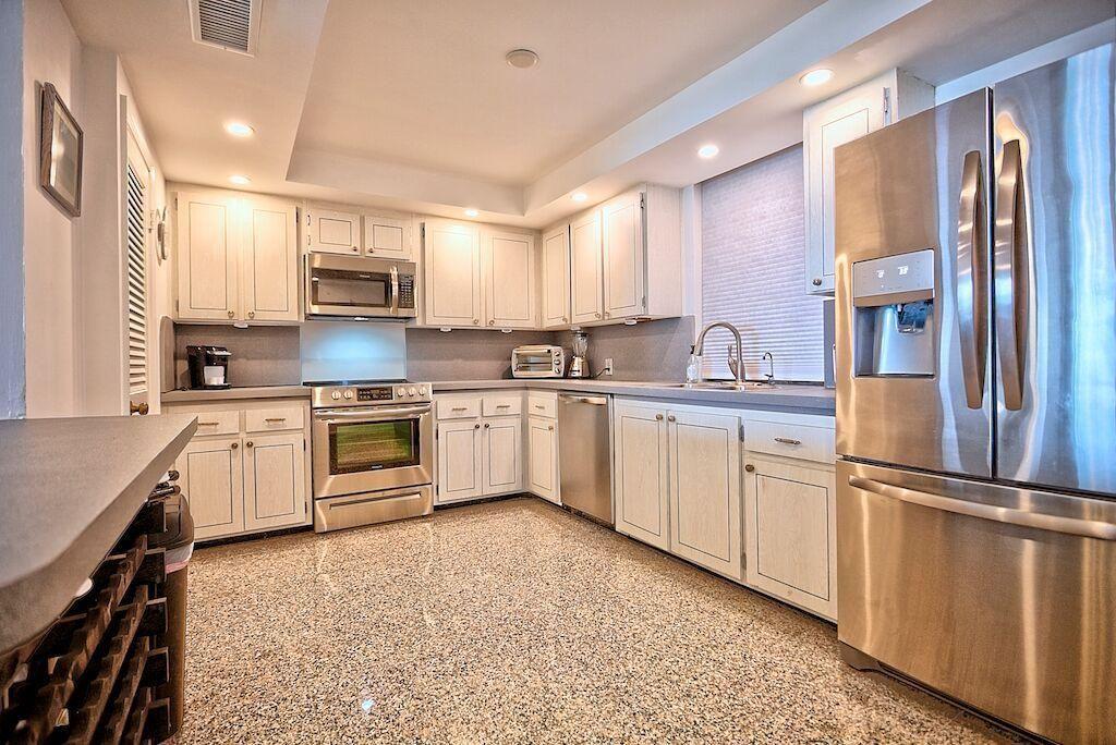 200 South Beach Road, Unit 402 Tequesta, FL 33469 - Photo 15 of 19 20190905192842668985000000-o