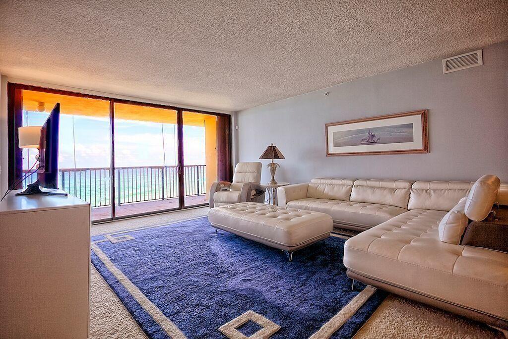 200 South Beach Road, Unit 402 Tequesta, FL 33469 - Photo 5 of 19 20190905192846169538000000-o