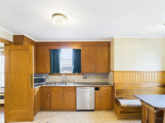 $174,900 | 160 Pleasant Street, Bradford, PA 16701