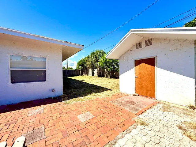$430,000 | 1455 Northeast Silver Maple Way, Jensen Beach, FL 34957