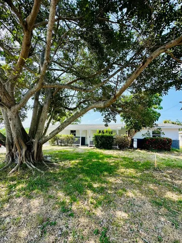 $430,000 | 1455 Northeast Silver Maple Way, Jensen Beach, FL 34957