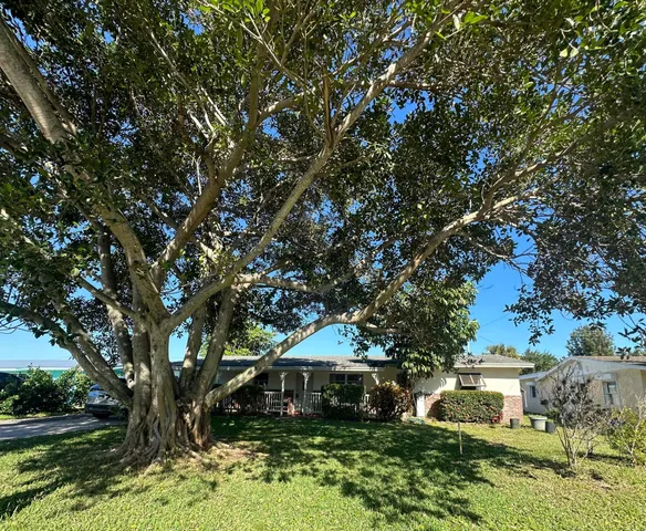 $430,000 | 1455 Northeast Silver Maple Way, Jensen Beach, FL 34957