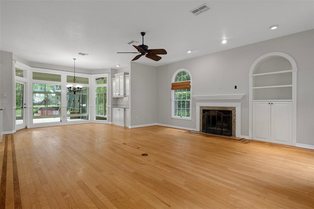 7268 Crystal Spring Run Weeki Wachee, FL 34607 - Photo 16 of 100