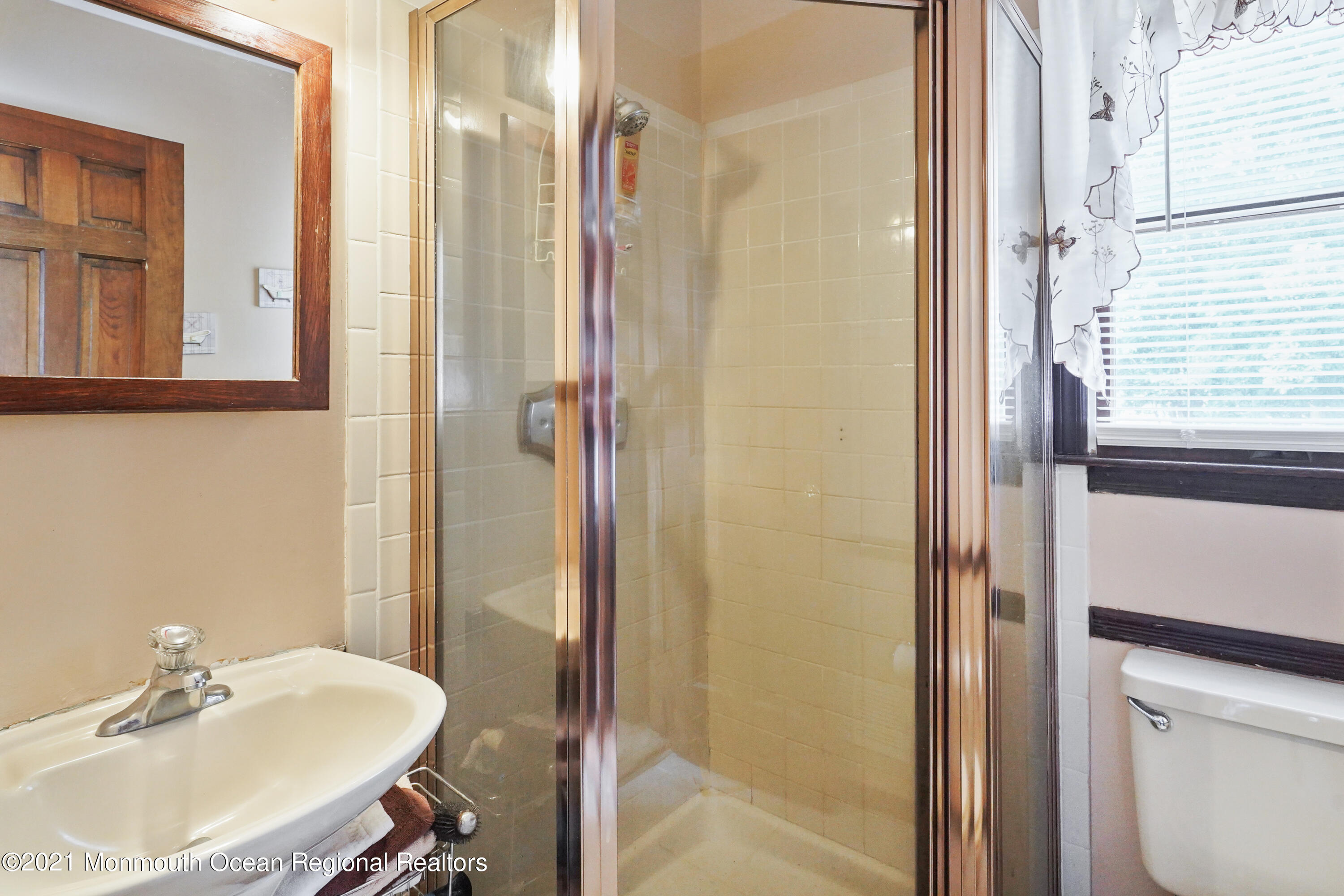 32 Pepperridge Road Howell, NJ 07731 - Photo 21 of 33 DSC00033