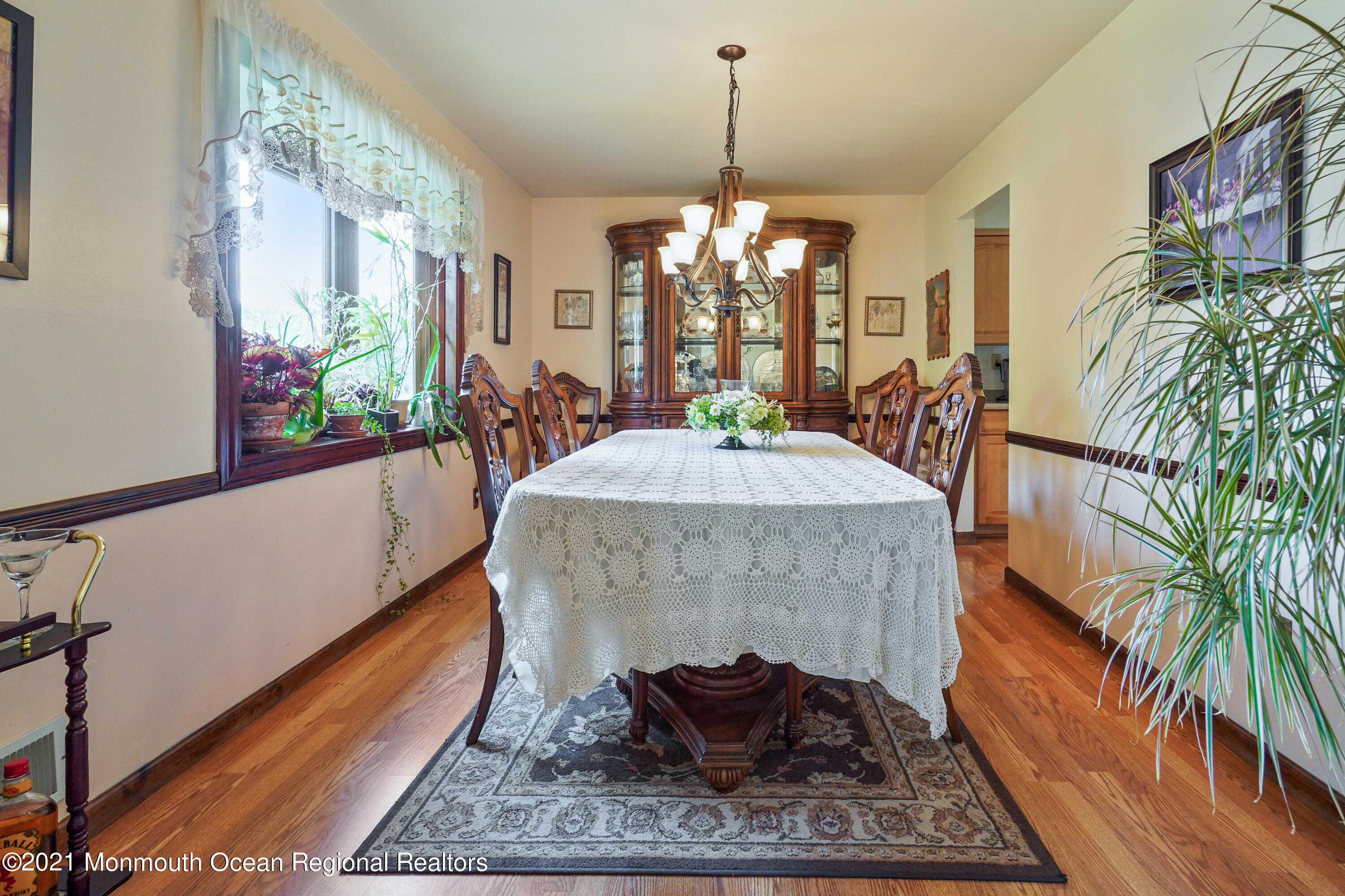 32 Pepperridge Road Howell, NJ 07731 - Photo 6 of 33 DSC09941