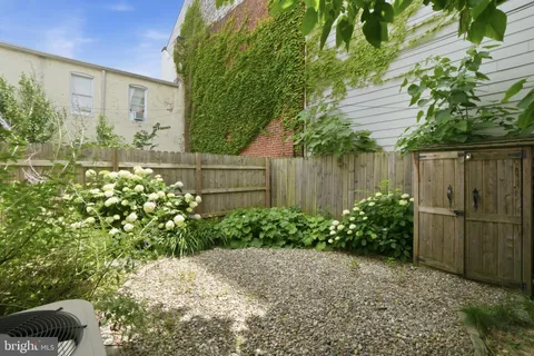 $800,000 | 723 L Street Northeast, Washington, DC 20002
