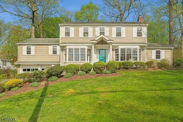 $1,795,000 | 84 Pine Grove Avenue, Summit, NJ 07901