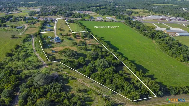 an aerial view of tennis court