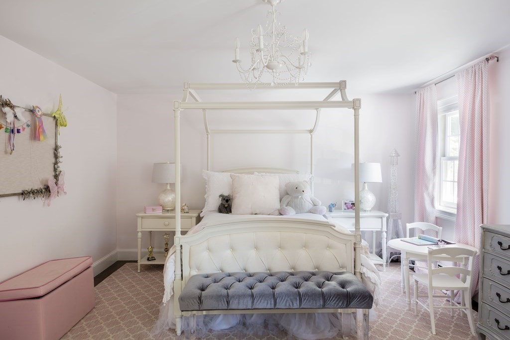 3 Brewer Way Hingham, MA 02043 - Photo 22 of 36 a bedroom with a bed and a window